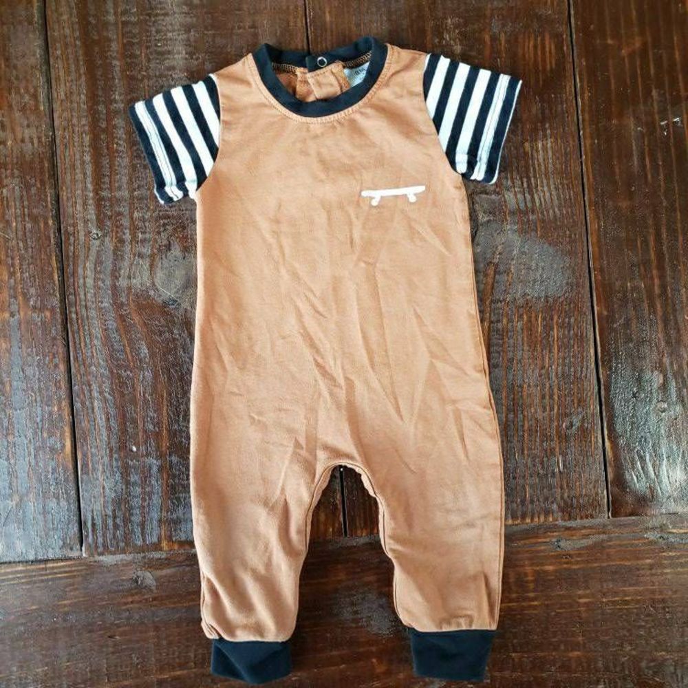 Olive + Scout Short Sleeve Skateboard Romper, 6-12 months, Tan Stripe